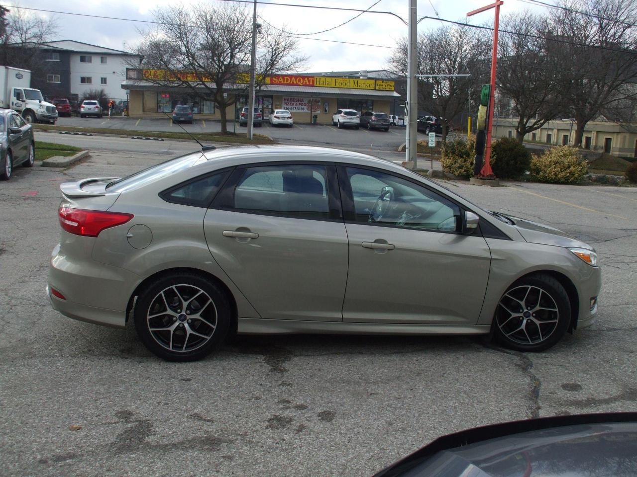 2015 Ford Focus SE,Auto,A/C,Bluetooth,Backup Camera,Certified,Fogs - Photo #6