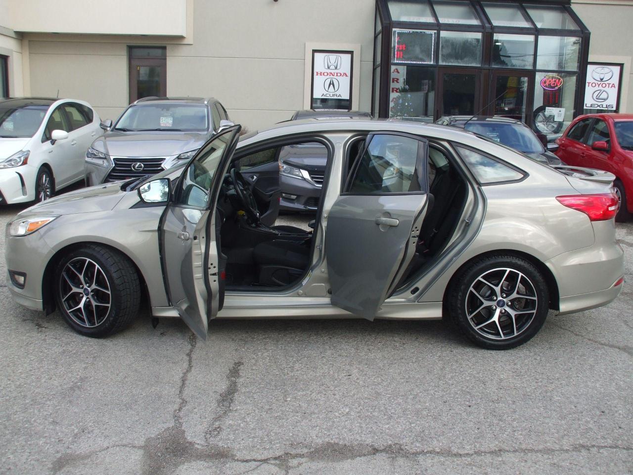 2015 Ford Focus SE,Auto,A/C,Bluetooth,Backup Camera,Certified,Fogs - Photo #18