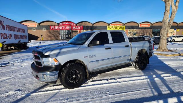 2017 RAM 1500 ST-1 Owner-No accidents-Leather-Back up Cam-