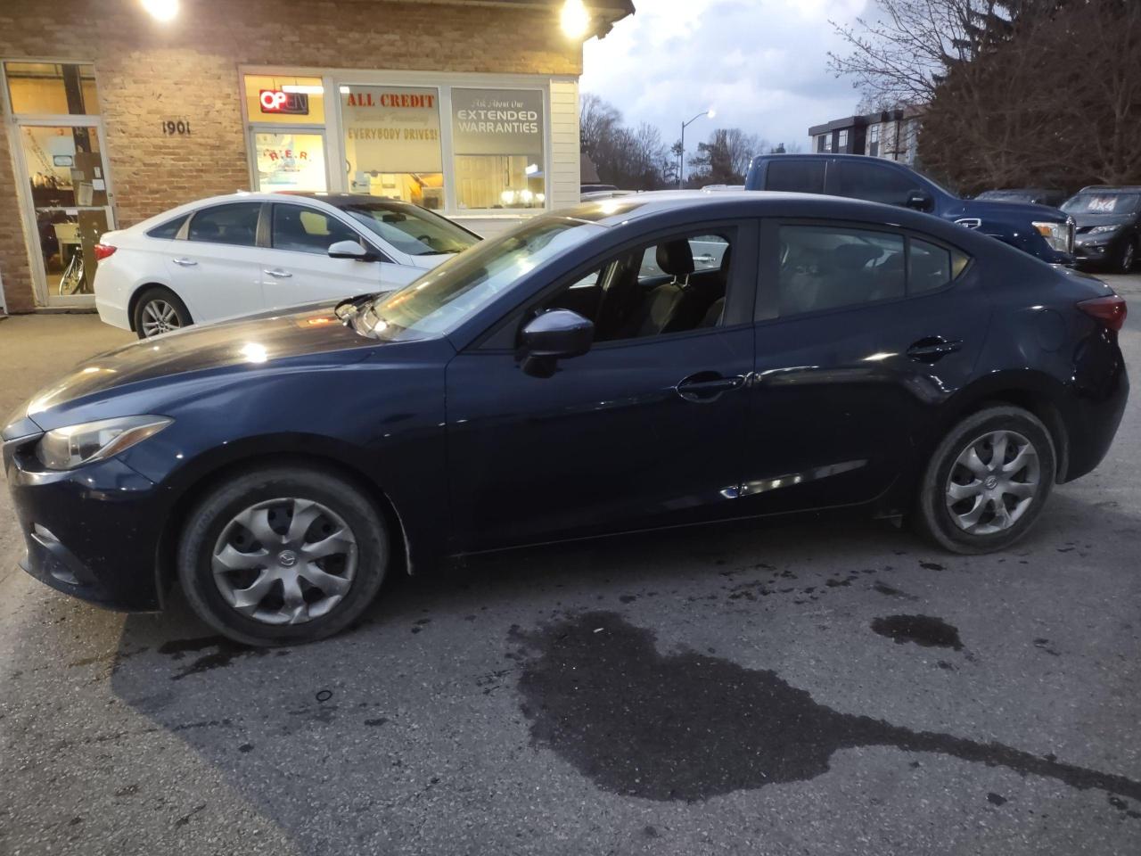 2014 Mazda MAZDA3 4DR SDN MAN GX-SKY - Photo #2
