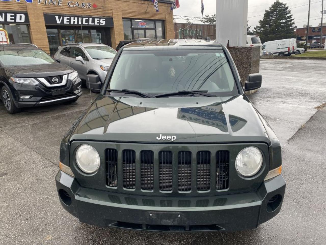 2010 Jeep Patriot SPORT - Photo #2