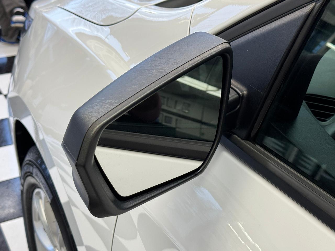 2020 Chevrolet Equinox LS+Heated Seats+ApplePlay+Remote Start+CLEANCARFAX - Photo #58