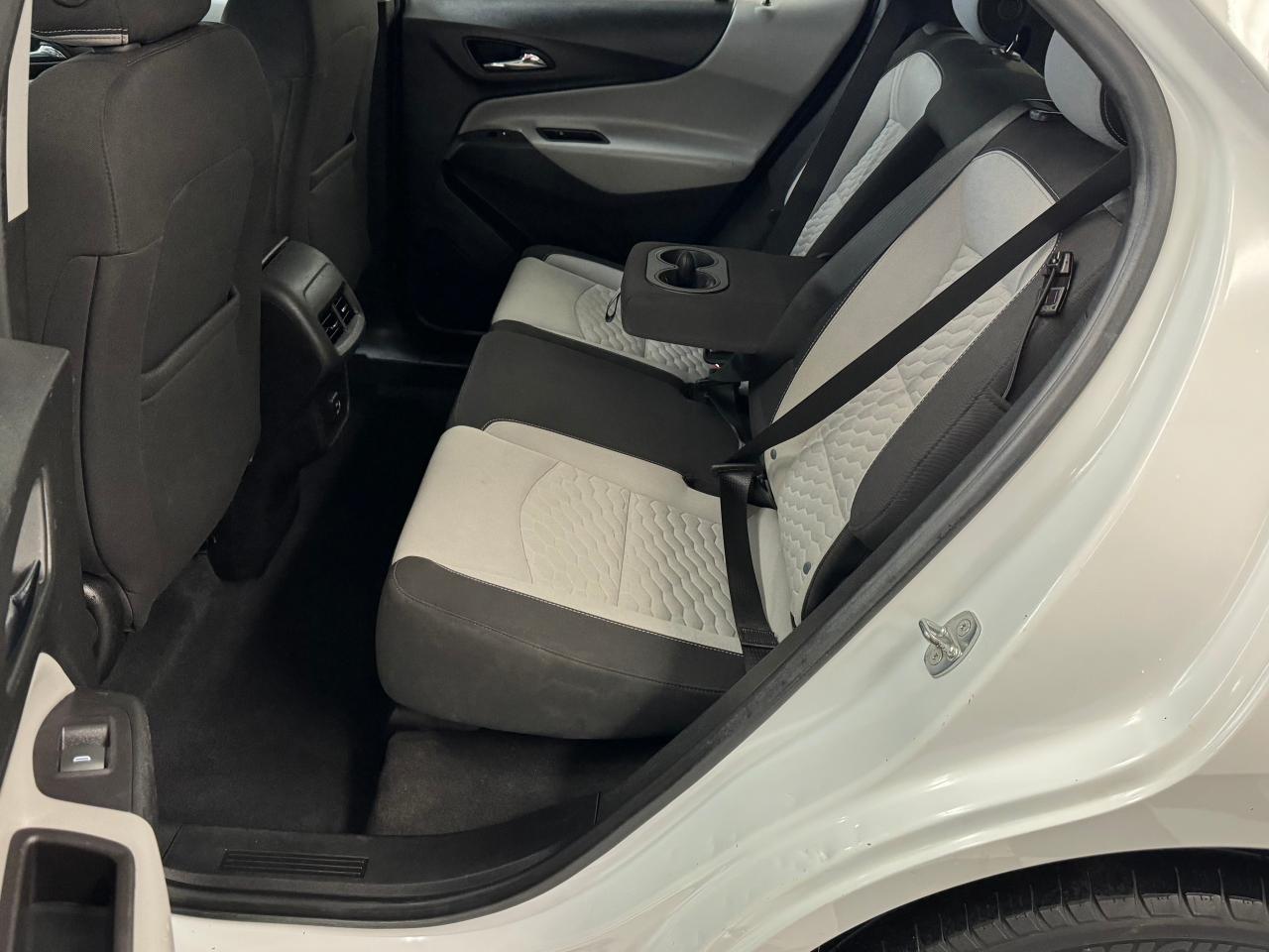 2020 Chevrolet Equinox LS+Heated Seats+ApplePlay+Remote Start+CLEANCARFAX - Photo #23