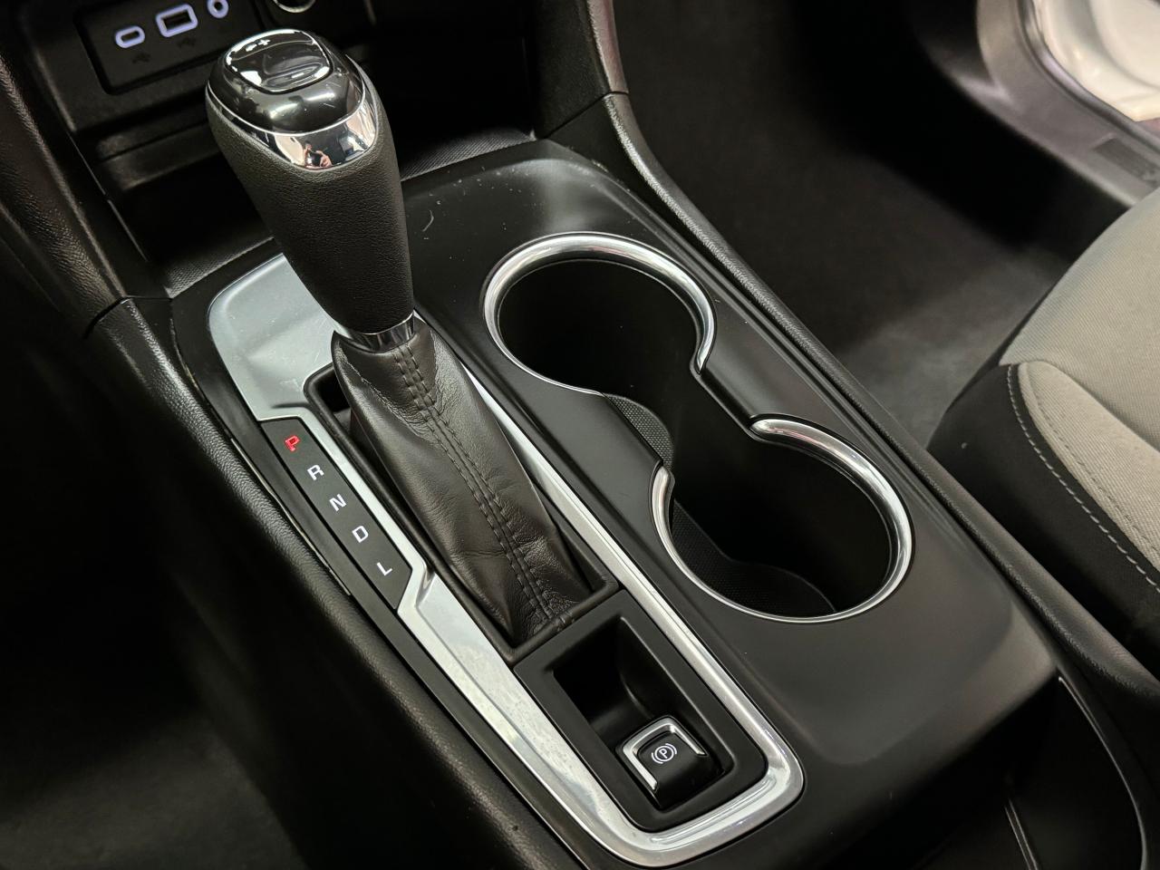 2020 Chevrolet Equinox LS+Heated Seats+ApplePlay+Remote Start+CLEANCARFAX - Photo #35