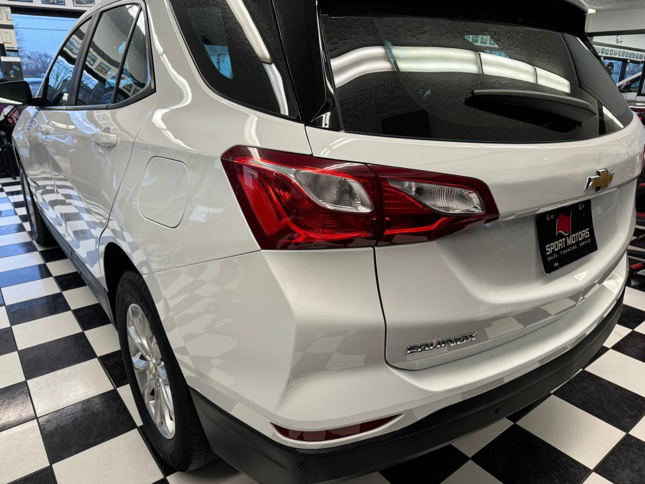 2020 Chevrolet Equinox LS+Heated Seats+ApplePlay+Remote Start+CLEANCARFAX - Photo #38