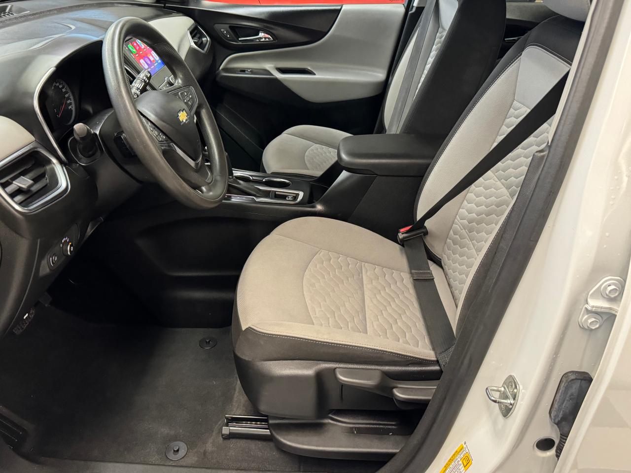 2020 Chevrolet Equinox LS+Heated Seats+ApplePlay+Remote Start+CLEANCARFAX - Photo #18
