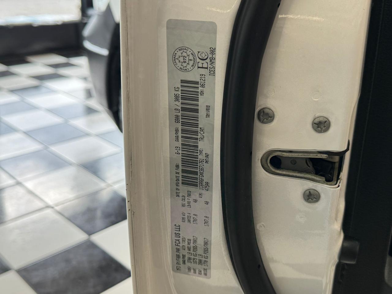 2019 RAM 1500 Classic ST Quad Cab 6 PASS+Camera+Bluetooth+CLEAN CARFAX Photo104