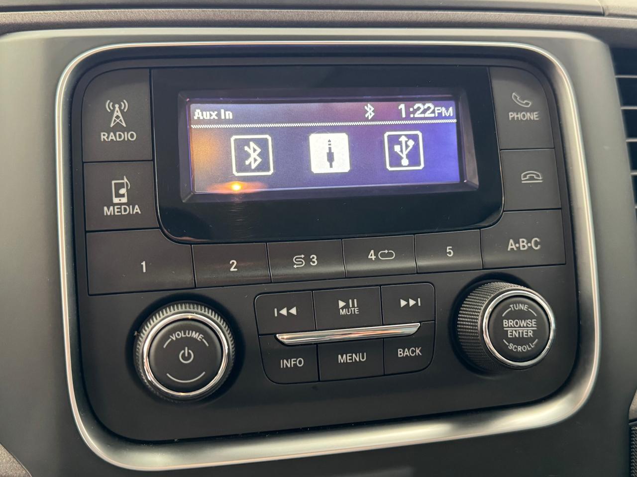 2019 RAM 1500 Classic ST Quad Cab 6 PASS+Camera+Bluetooth+CLEAN CARFAX Photo88