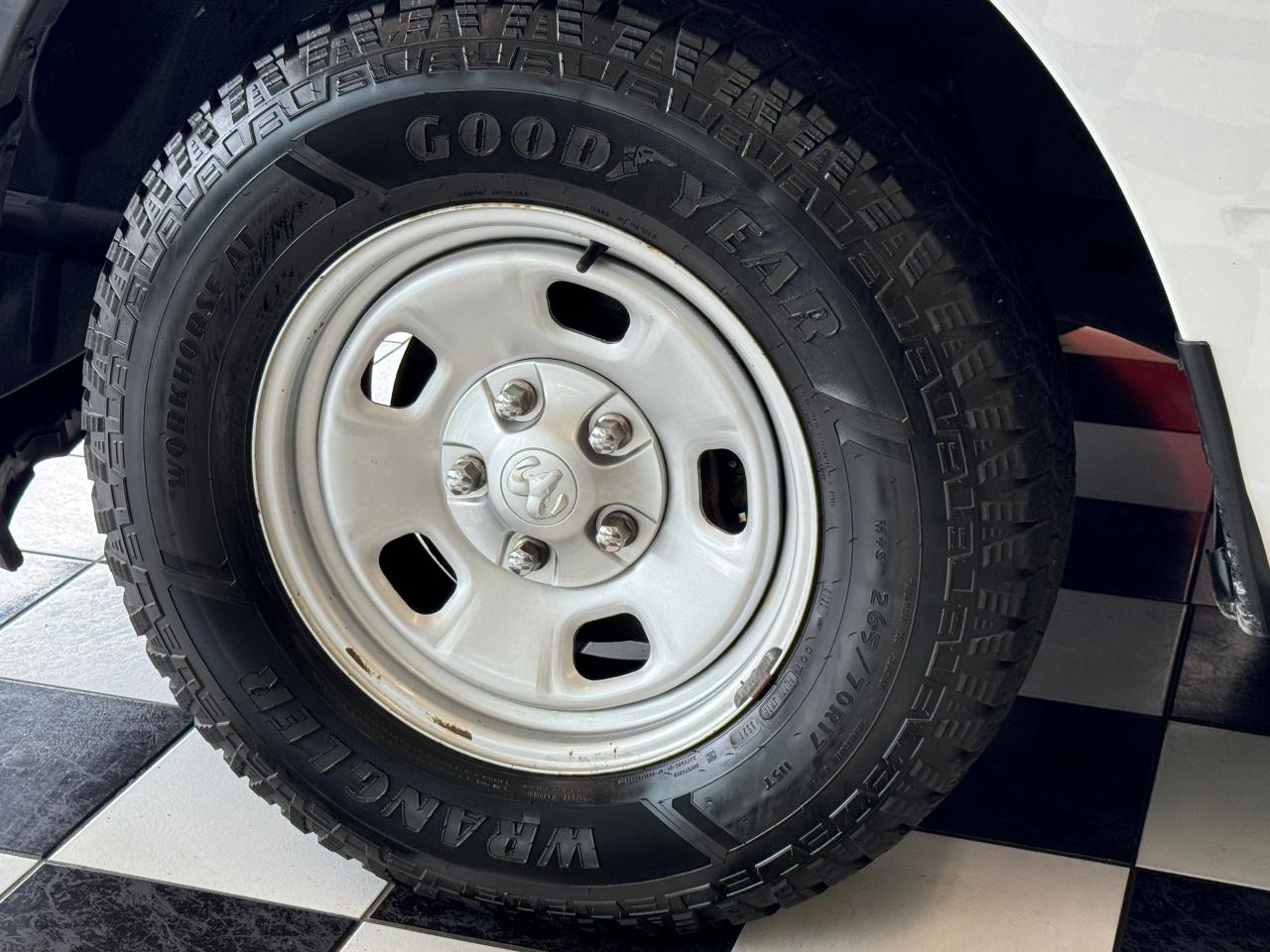 2019 RAM 1500 Classic ST Quad Cab 6 PASS+Camera+Bluetooth+CLEAN CARFAX - Photo #48