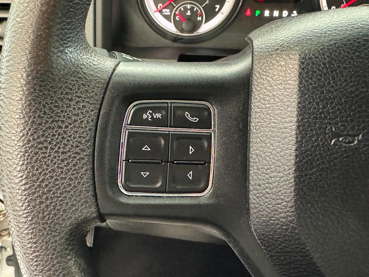 2019 RAM 1500 Classic ST Quad Cab 6 PASS+Camera+Bluetooth+CLEAN CARFAX Photo92