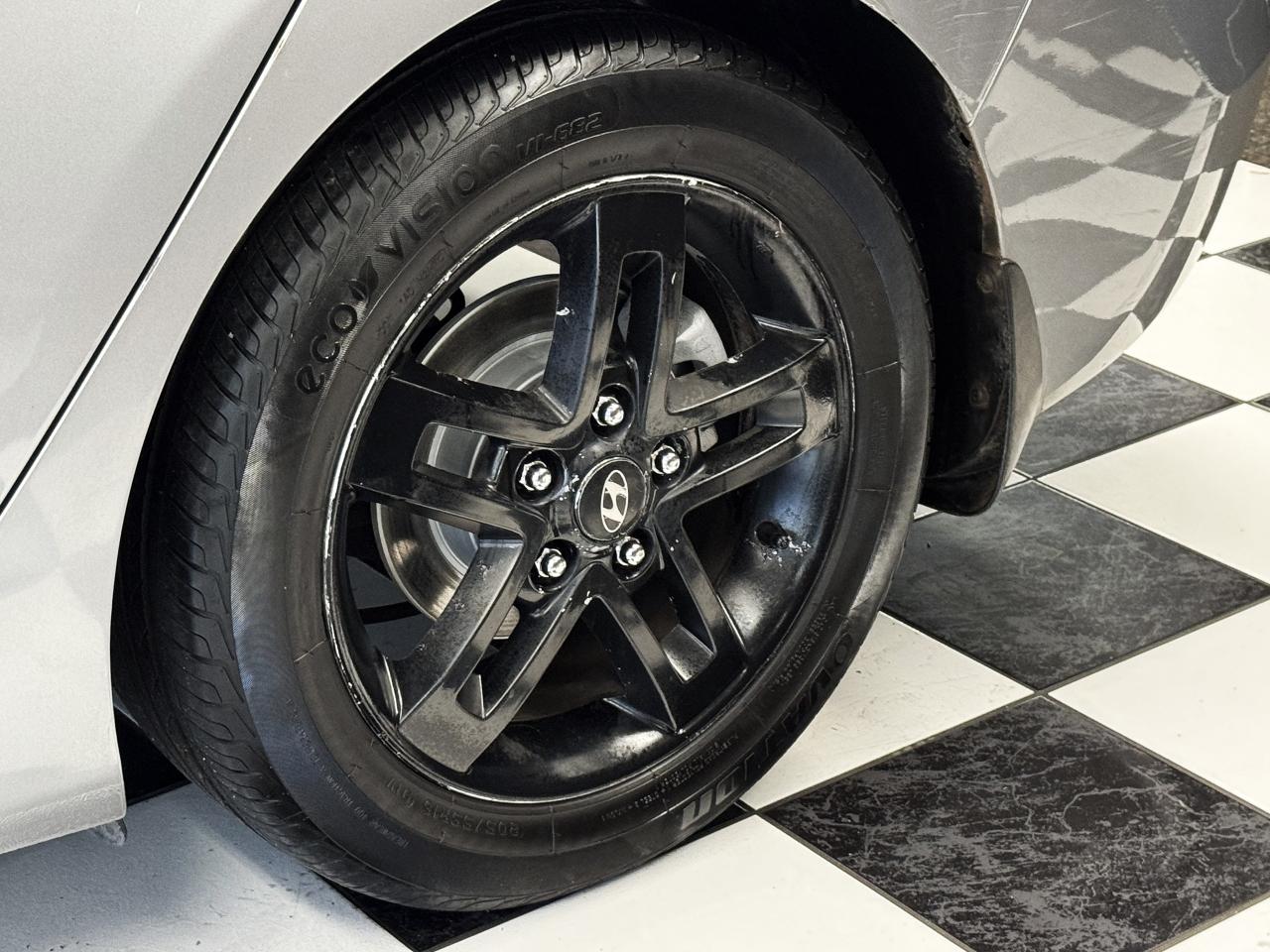2016 Hyundai Elantra GL+Touch Screen+New Brakes+Tinted+A/C+Automatic - Photo #46