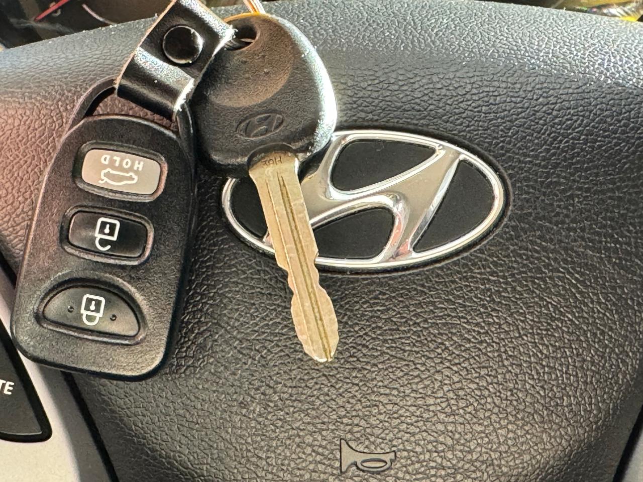 2016 Hyundai Elantra GL+Touch Screen+New Brakes+Tinted+A/C+Automatic - Photo #13