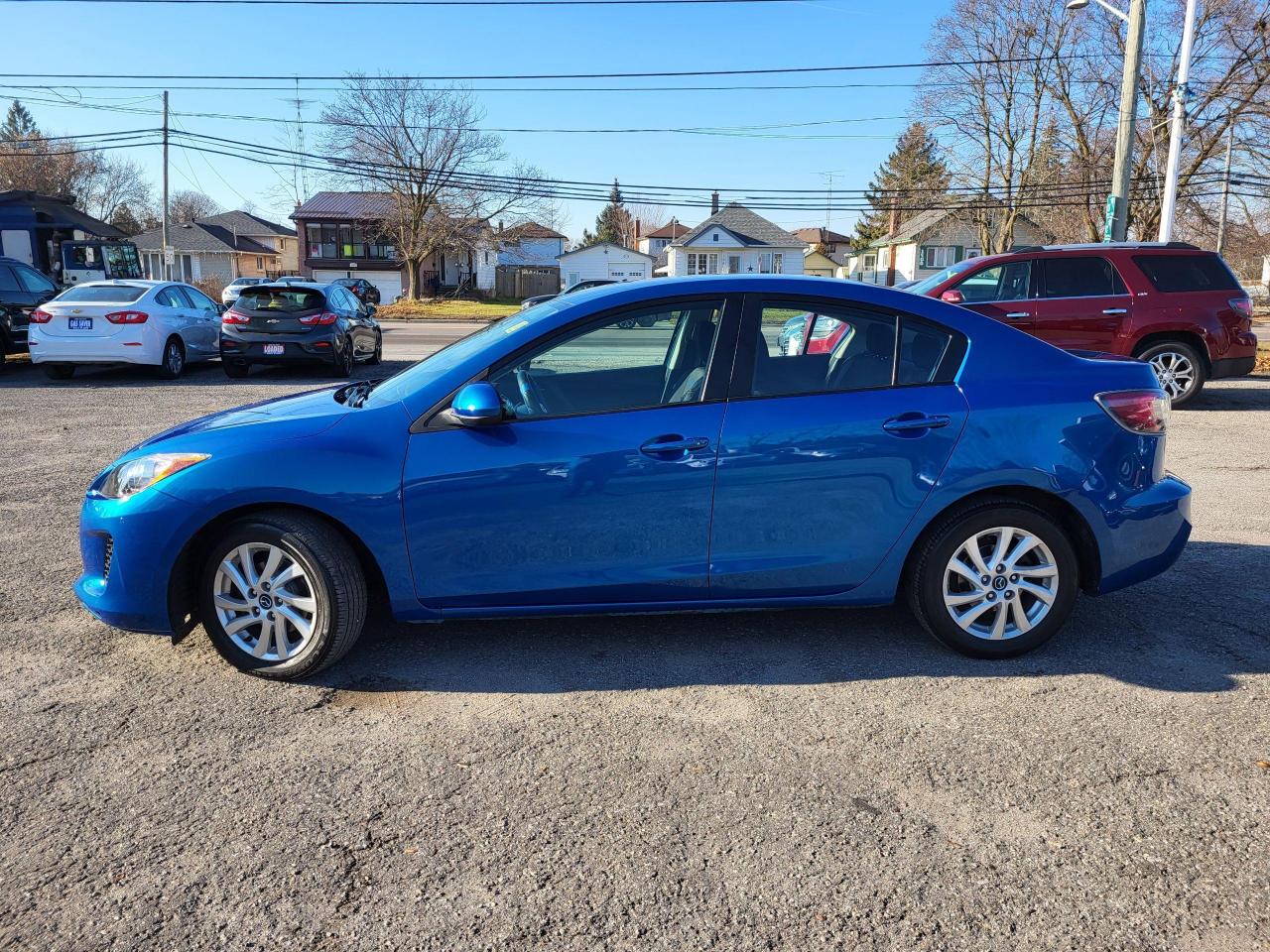 2013 Mazda MAZDA3 GS Photo