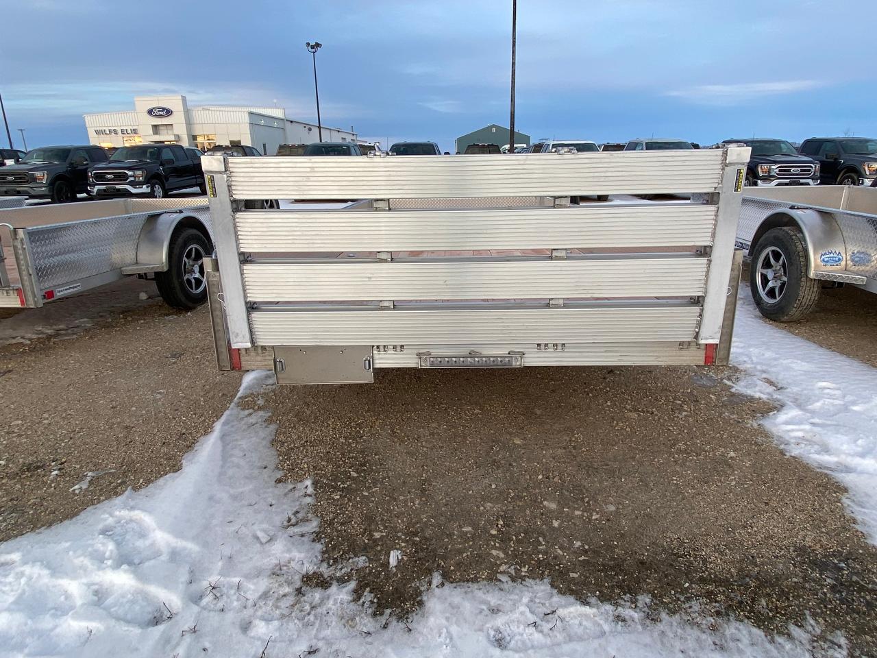 2024 Stronghaul Trailer 76" X 14' Solid Side Photo2