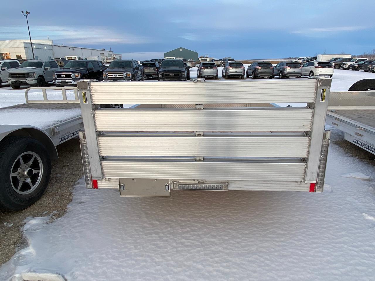 2024 Stronghaul Trailer 66" X 10' Solid Side Photo3