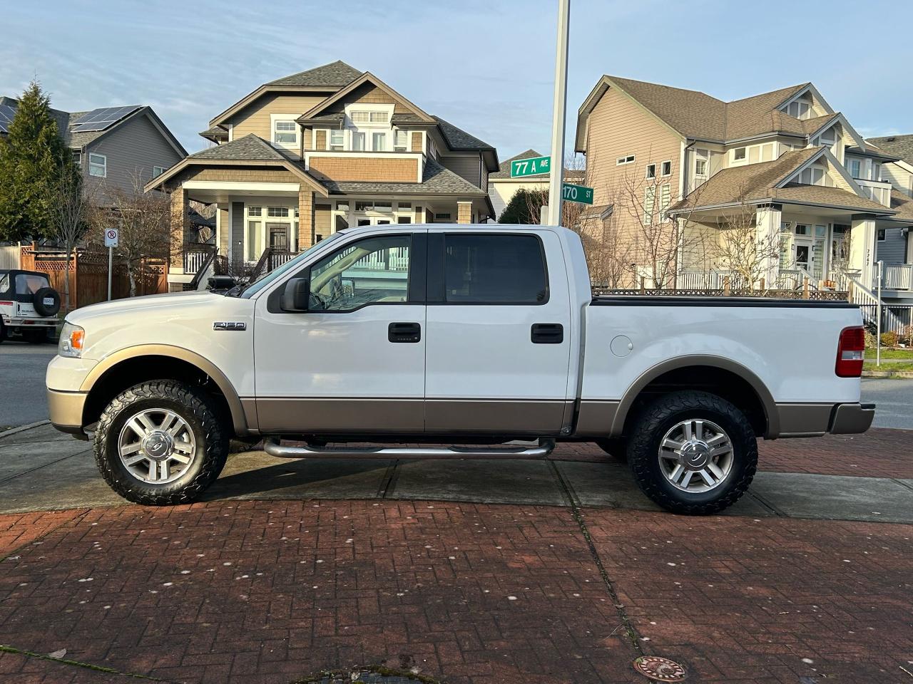 2006 Ford F-150 Lariat 4x4 - Photo #2