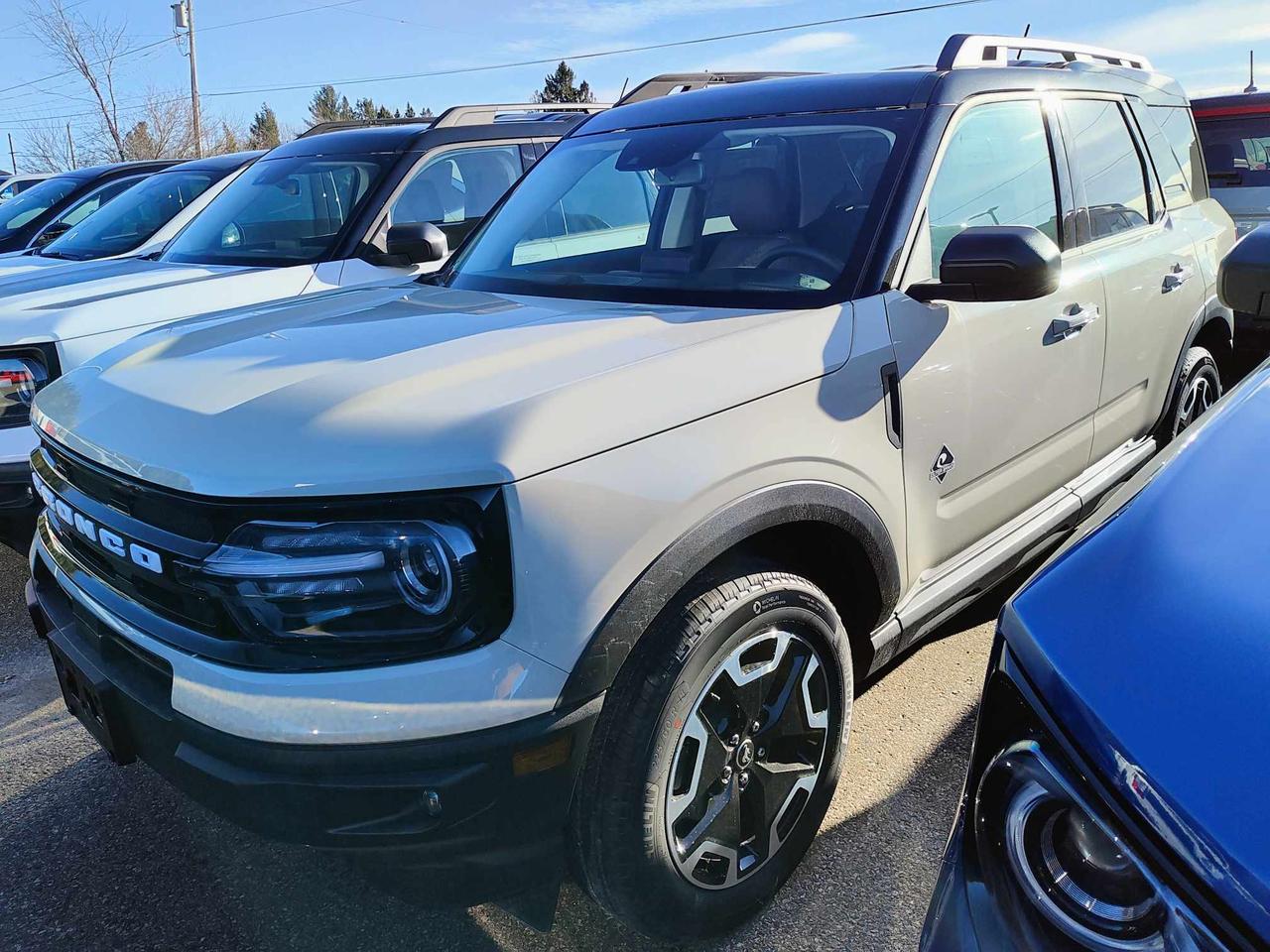 2024 Ford Bronco Sport Outer Banks Photo0