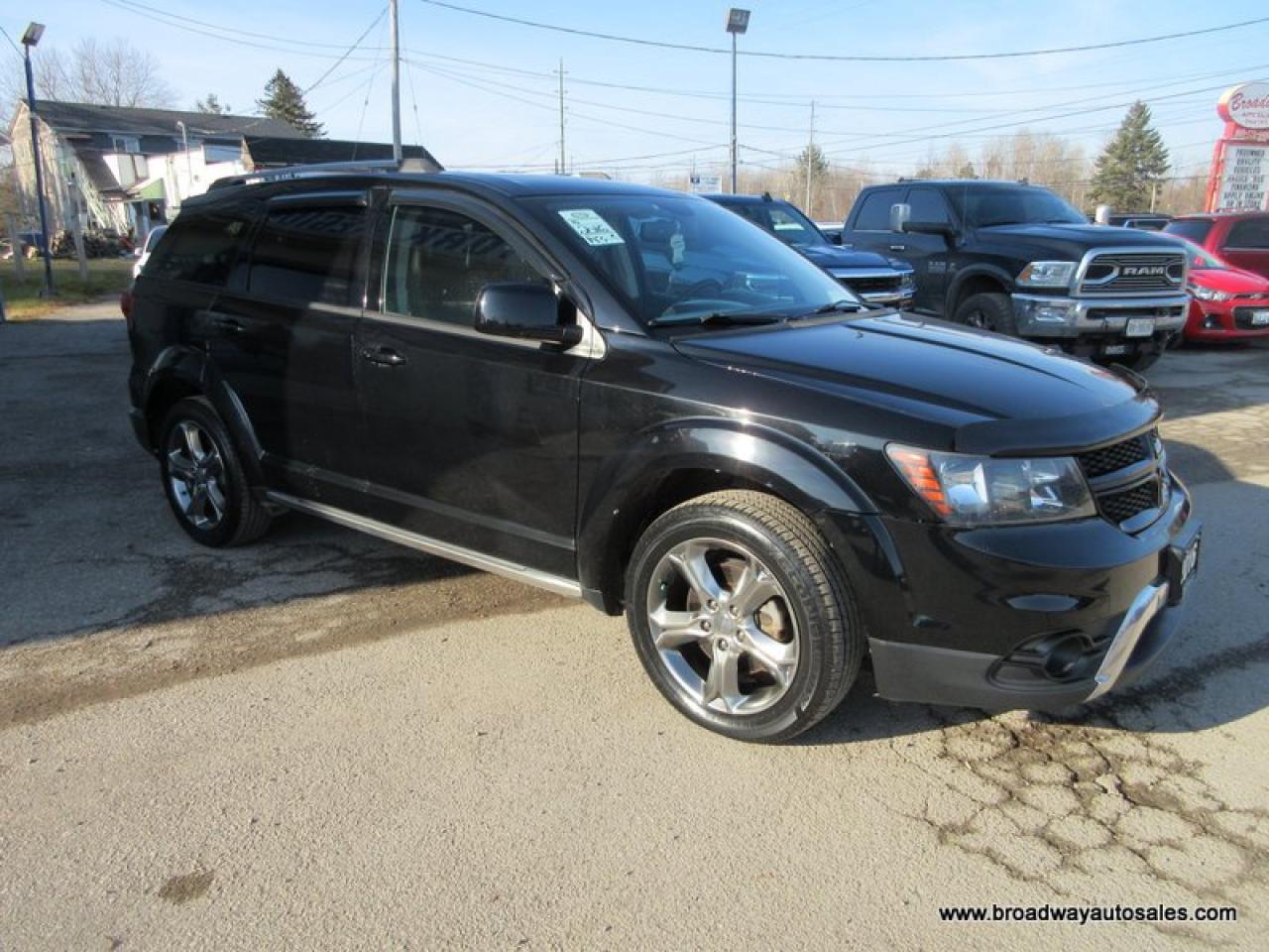 2016 Dodge Journey ALL-WHEEL DRIVE CROSSROAD-PLUS-MODEL 7 PASSENGER 3.6L - V6.. BENCH & 3RD ROW.. NAVIGATION.. POWER SUNROOF.. LEATHER.. HEATED SEATS & WHEEL.. Photo4