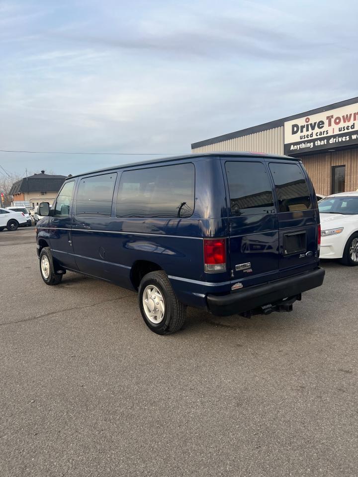 2013 Ford Econoline E-150 XLT - Photo #3