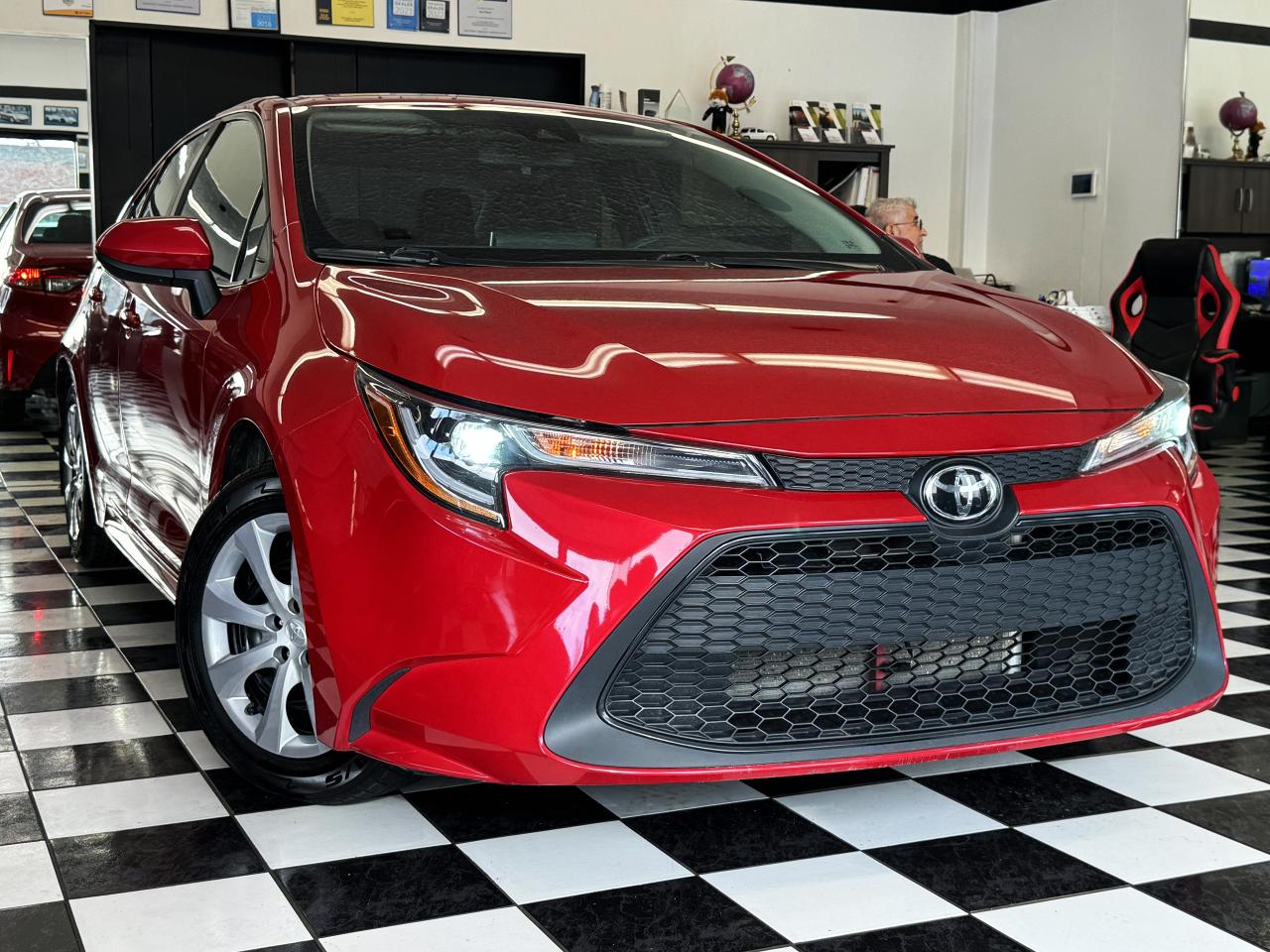 2020 Toyota Corolla LE+Adaptive Cruise+Heated Seats+CLEAN CARFAX Photo72
