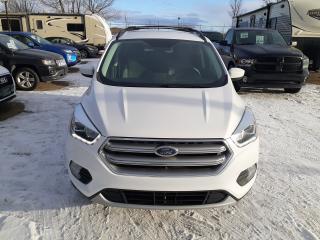 2017 Ford Escape SE, AWD, Large BU Cam, Htd power seats, Power Lift - Photo #2