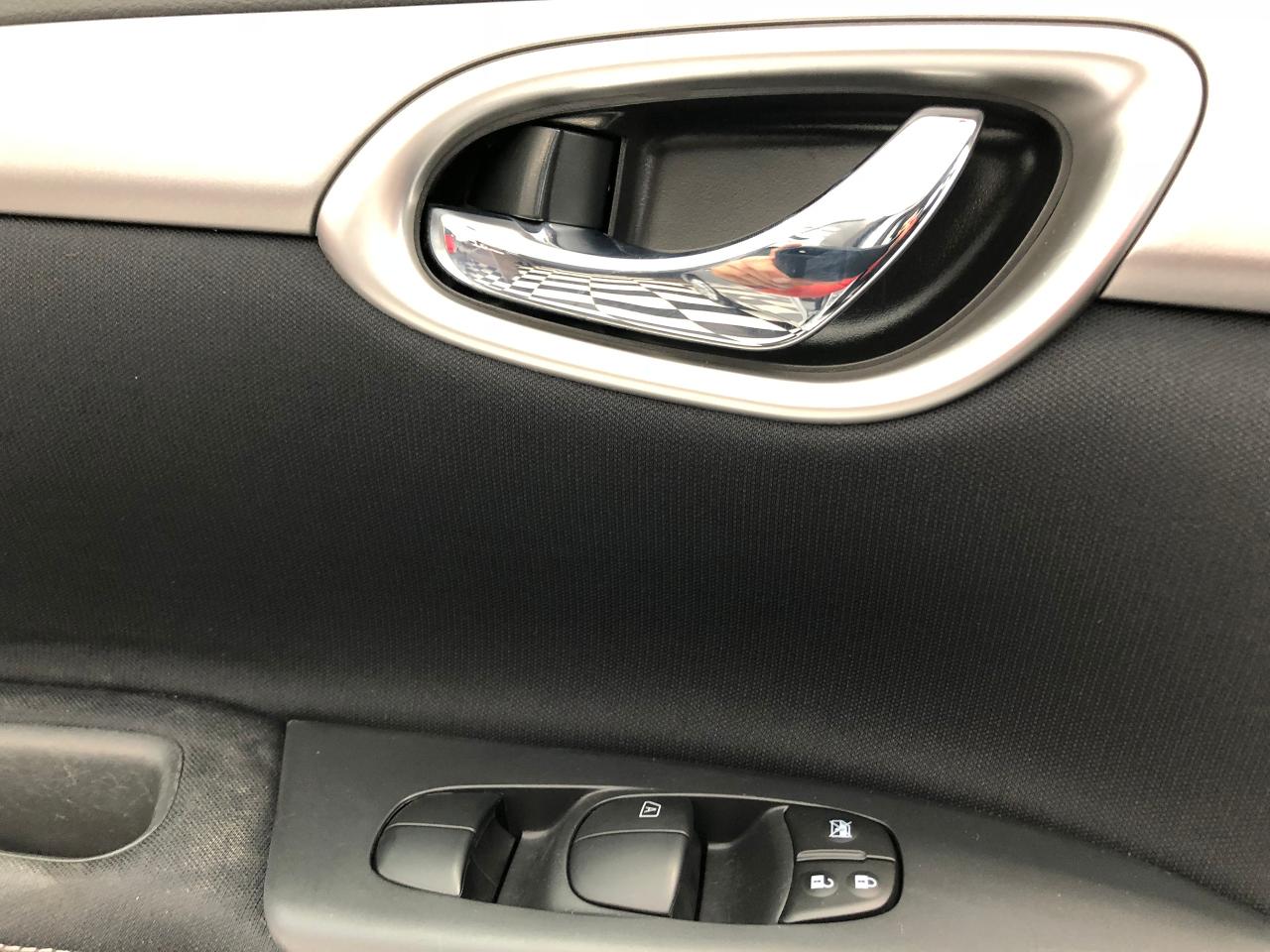 2014 Nissan Sentra S+Bluetooth+A/C+USB+Cruise Control Photo109