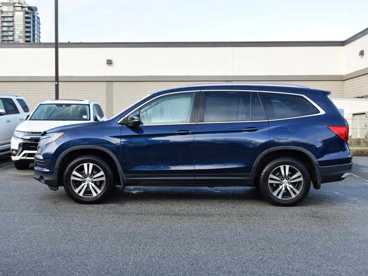 Used 2017 Honda Pilot EX-L - Navigation, Leather, Sunroof, Backup Camera for sale in Coquitlam, BC