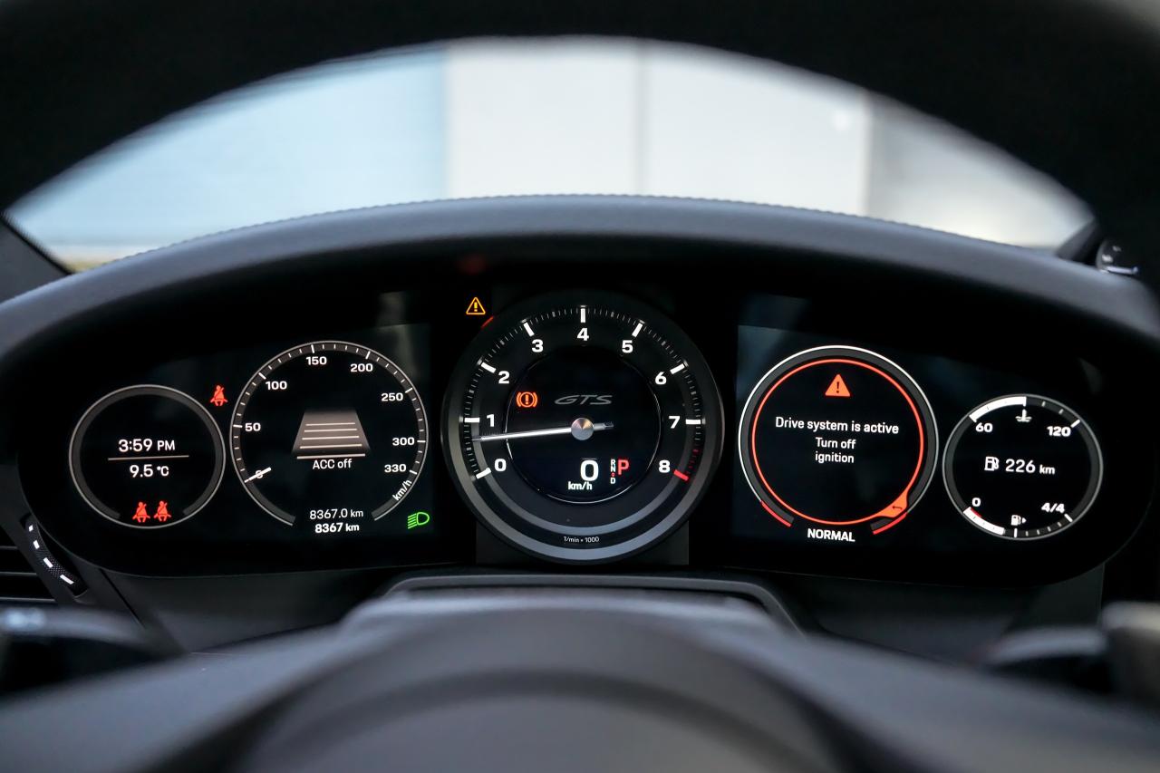 2022 Porsche 911 Carrera 4 GTS - Photo #10