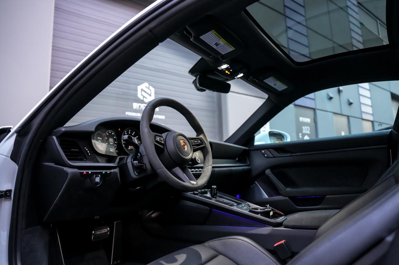 2022 Porsche 911 Carrera 4 GTS - Photo #19