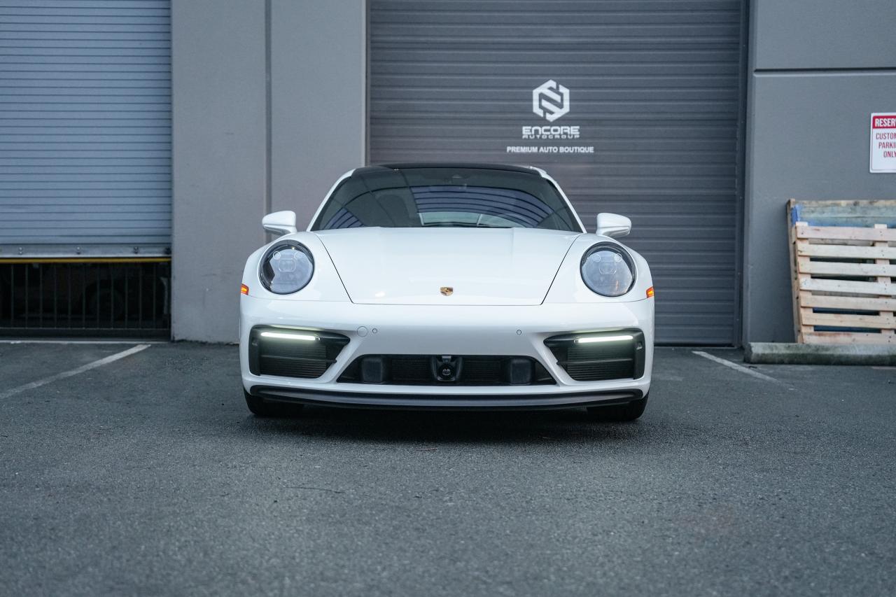 2022 Porsche 911 Carrera 4 GTS