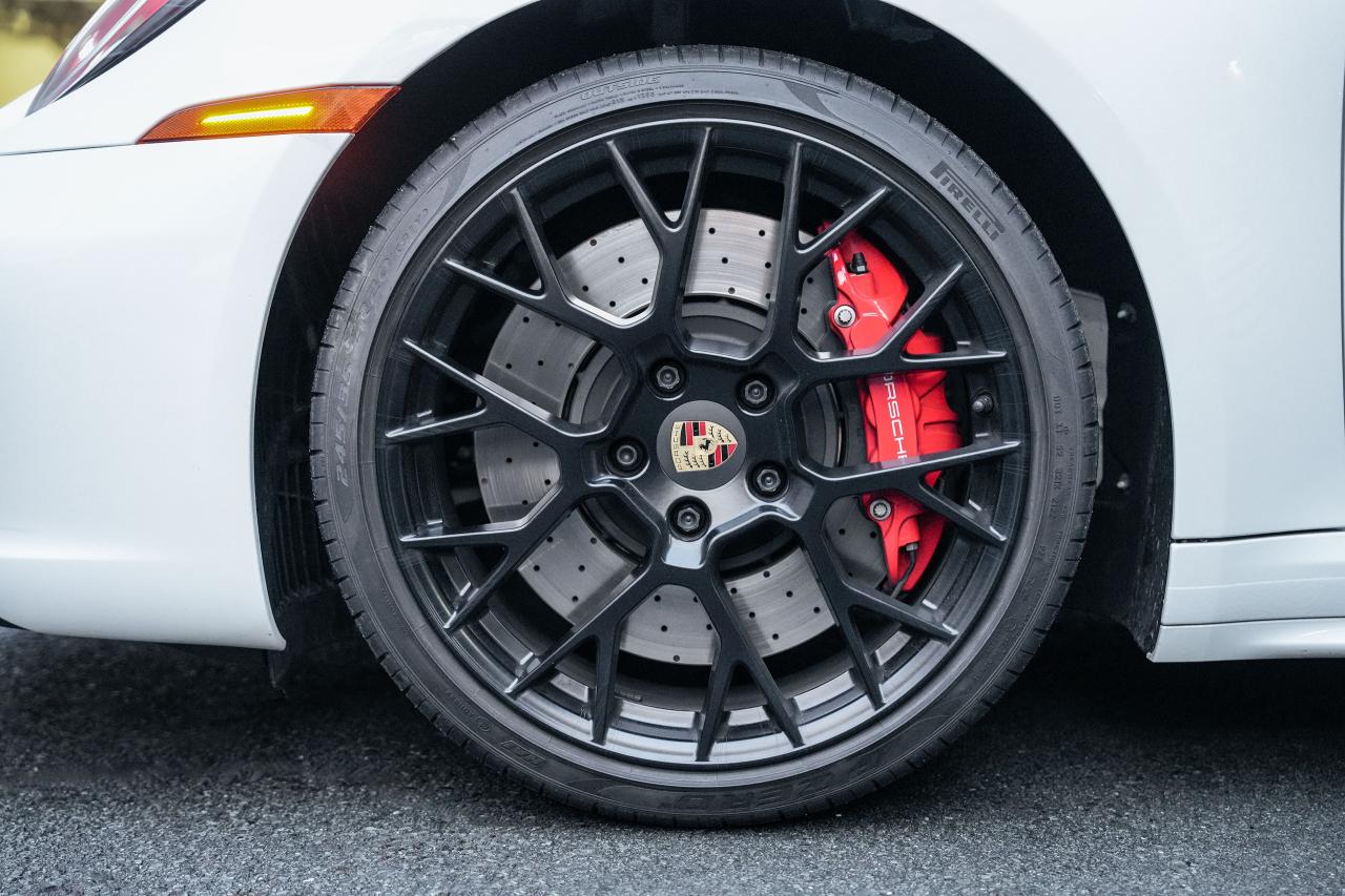 2022 Porsche 911 Carrera 4 GTS - Photo #14