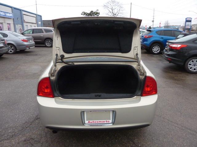 2011 Chevrolet Malibu  - Photo #16