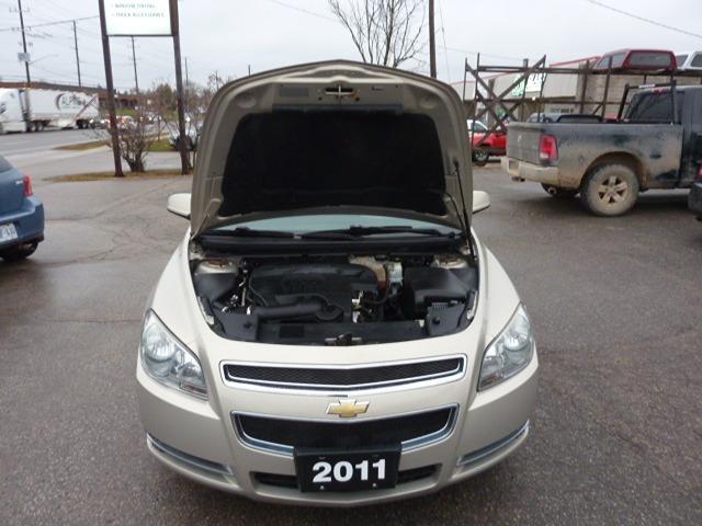 2011 Chevrolet Malibu  - Photo #18