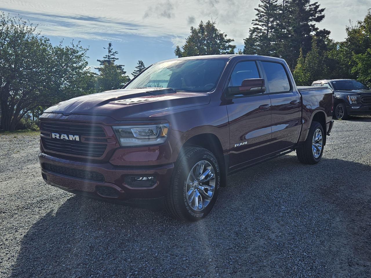 New 2024 RAM 1500 Laramie 4x4 Crew Cab 5'7