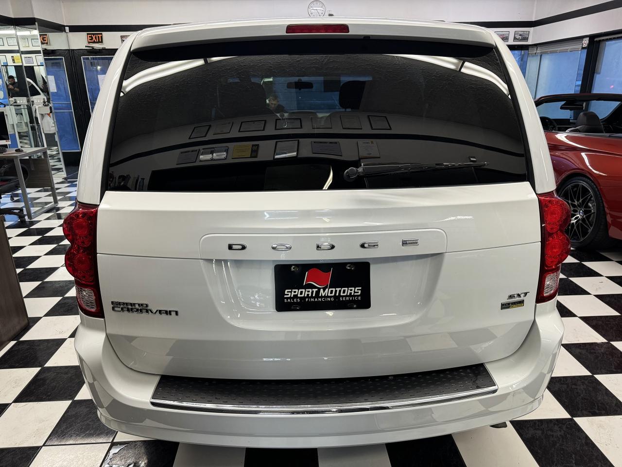 2016 Dodge Grand Caravan SXT StowNGo+A/C - Photo #3
