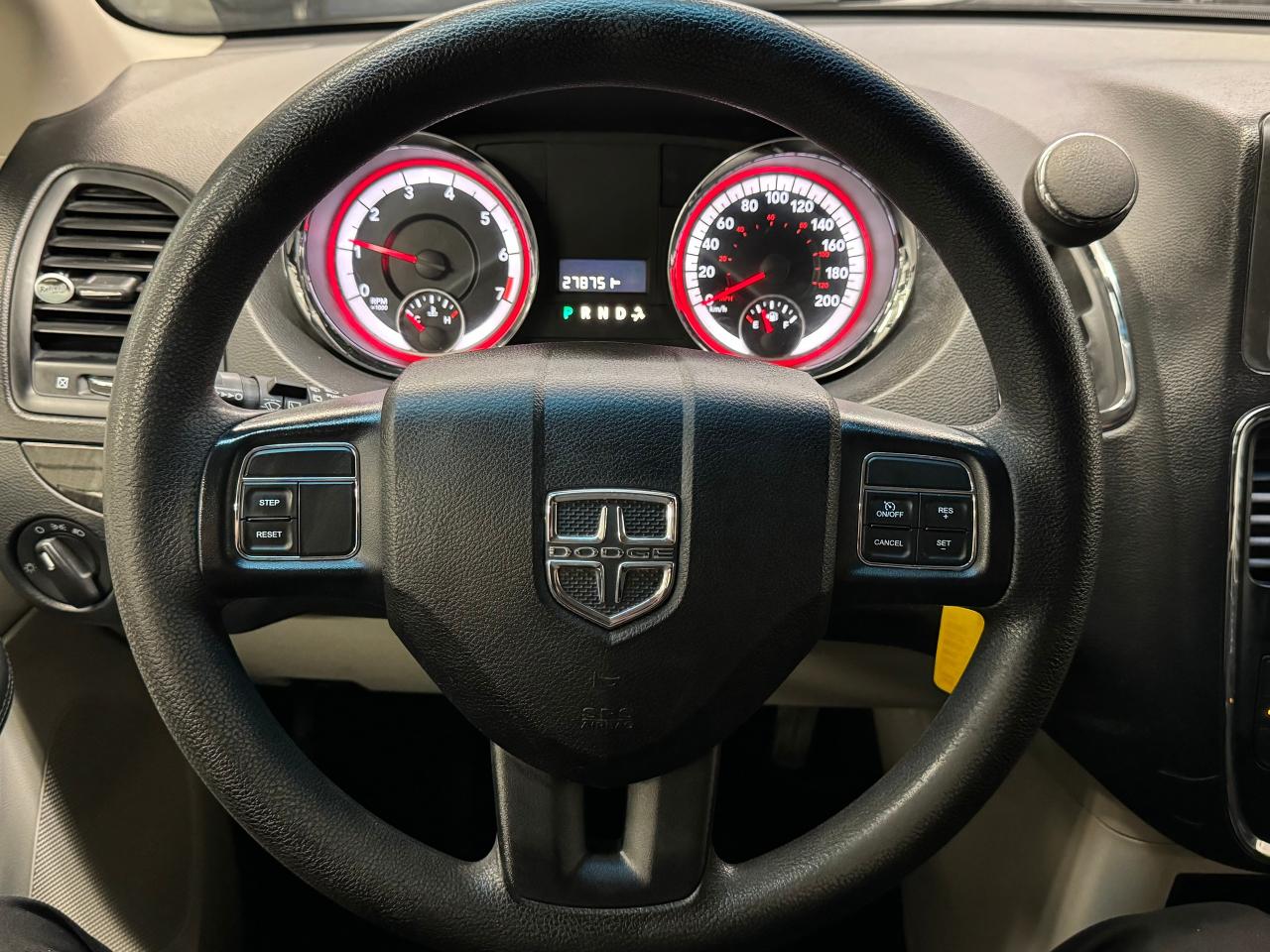 2016 Dodge Grand Caravan SXT StowNGo+A/C Photo9
