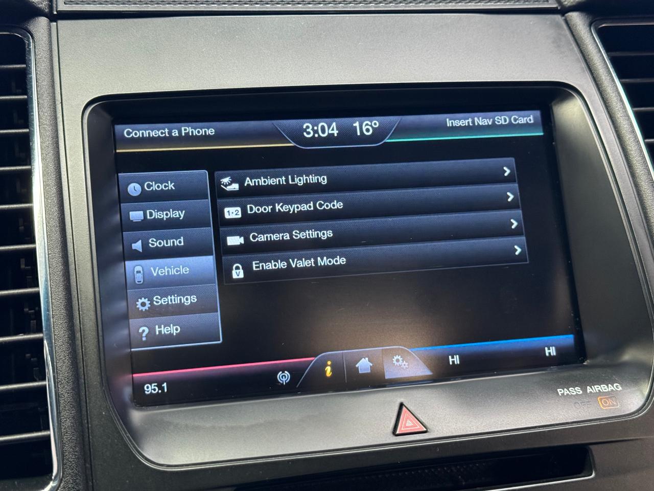 2013 Ford Taurus SEL+Heated Leather+Roof+CAM+New Tires+CLEAN CARFAX Photo102