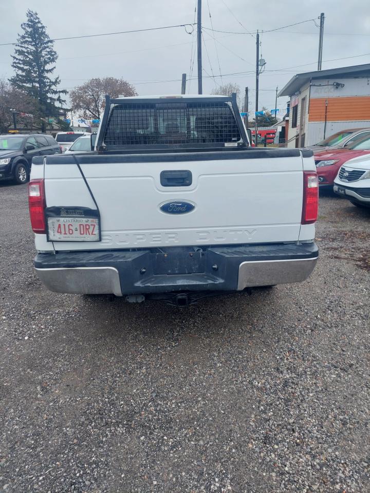 2016 Ford F-250 4WD SuperCab 142" XLT - Photo #6