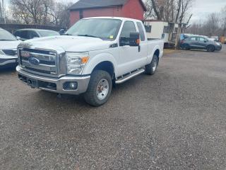 2016 Ford F-250 4WD SuperCab 142" XLT - Photo #2