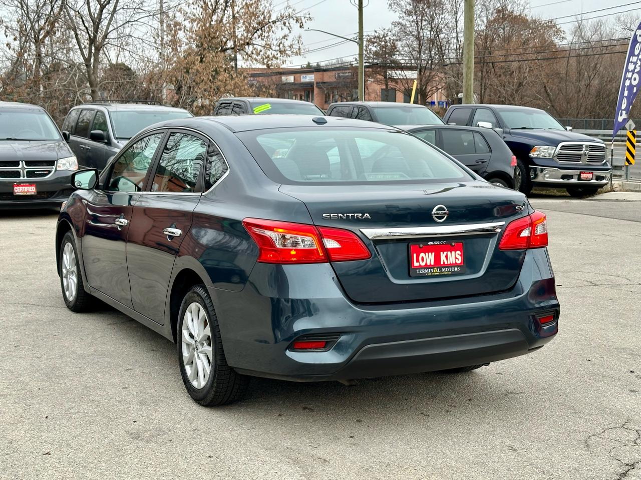 2016 Nissan Sentra 4DR SDN CVT SV Photo3
