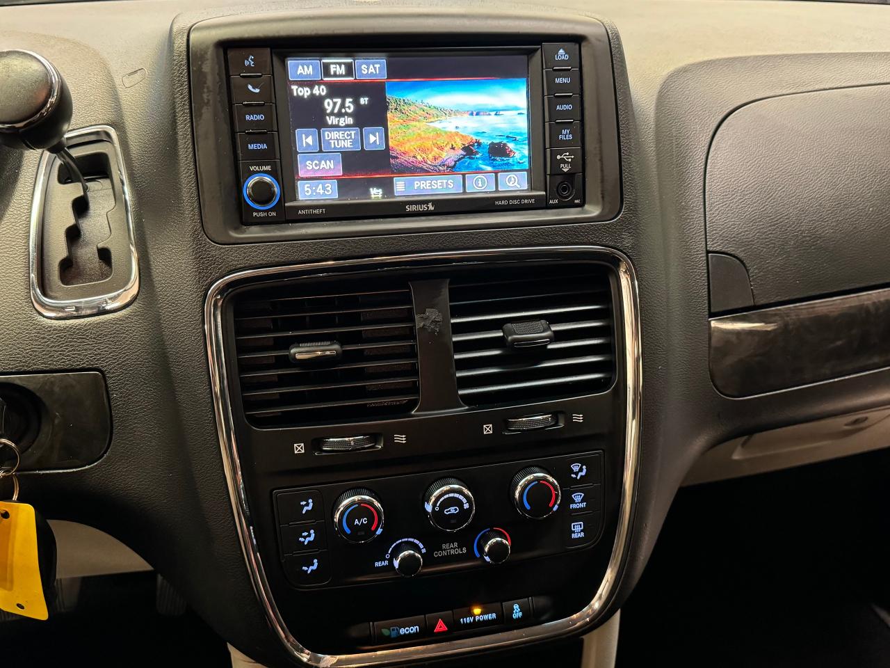 2016 Dodge Grand Caravan SXT Plus+Camera+DVD+Bluetooth+CLEAN CARFAX - Photo #10