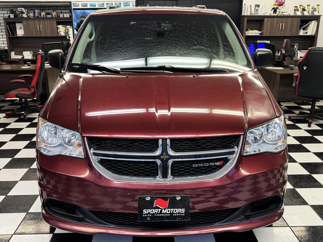 2016 Dodge Grand Caravan SXT Plus+Camera+DVD+Bluetooth+CLEAN CARFAX Photo6