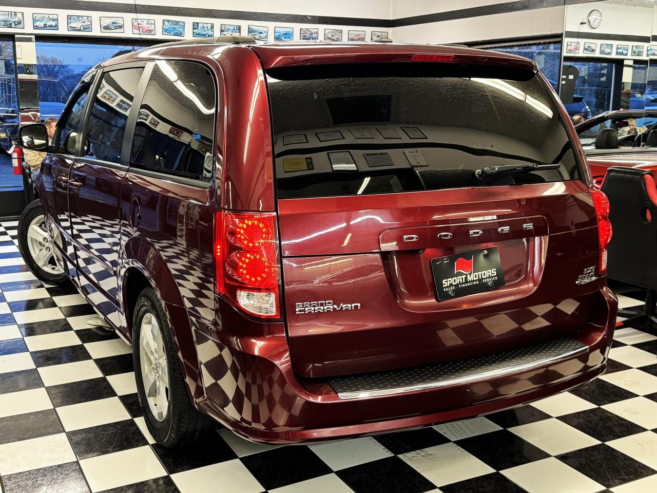 2016 Dodge Grand Caravan SXT Plus+Camera+DVD+Bluetooth+CLEAN CARFAX Photo15