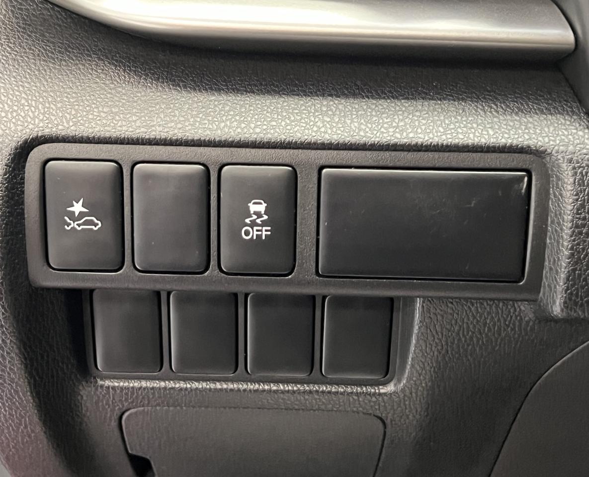 2022 Mitsubishi Eclipse Cross ES S-AWC+Forward Collision Warning+CLEAN CARFAX - Photo #49