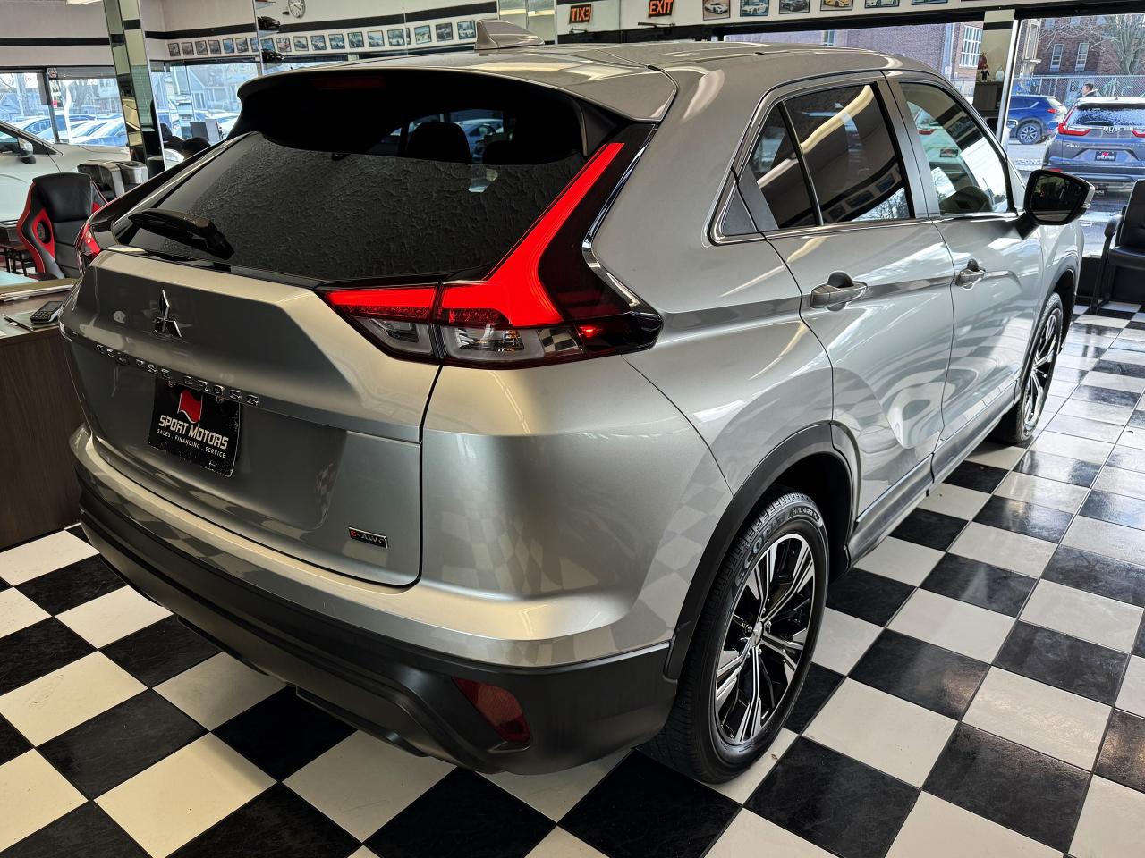 2022 Mitsubishi Eclipse Cross ES S-AWC+Forward Collision Warning+CLEAN CARFAX - Photo #4
