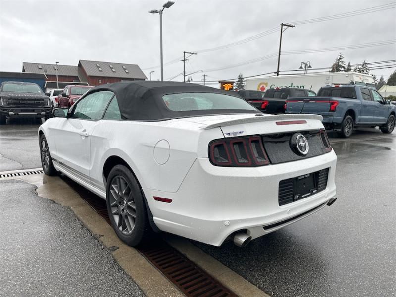 2014 Ford Mustang V6 Premium  - Leather Seats Photo5