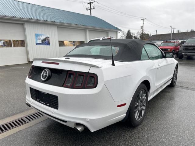 2014 Ford Mustang V6 Premium  - Leather Seats Photo4