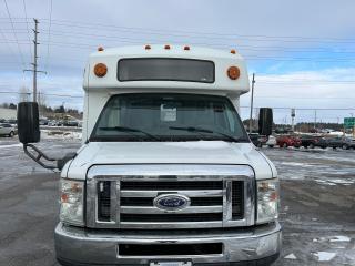 2013 Ford Econoline  - Photo #3