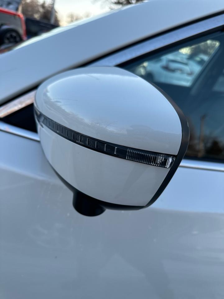 2020 Nissan Rogue SL - Photo #6