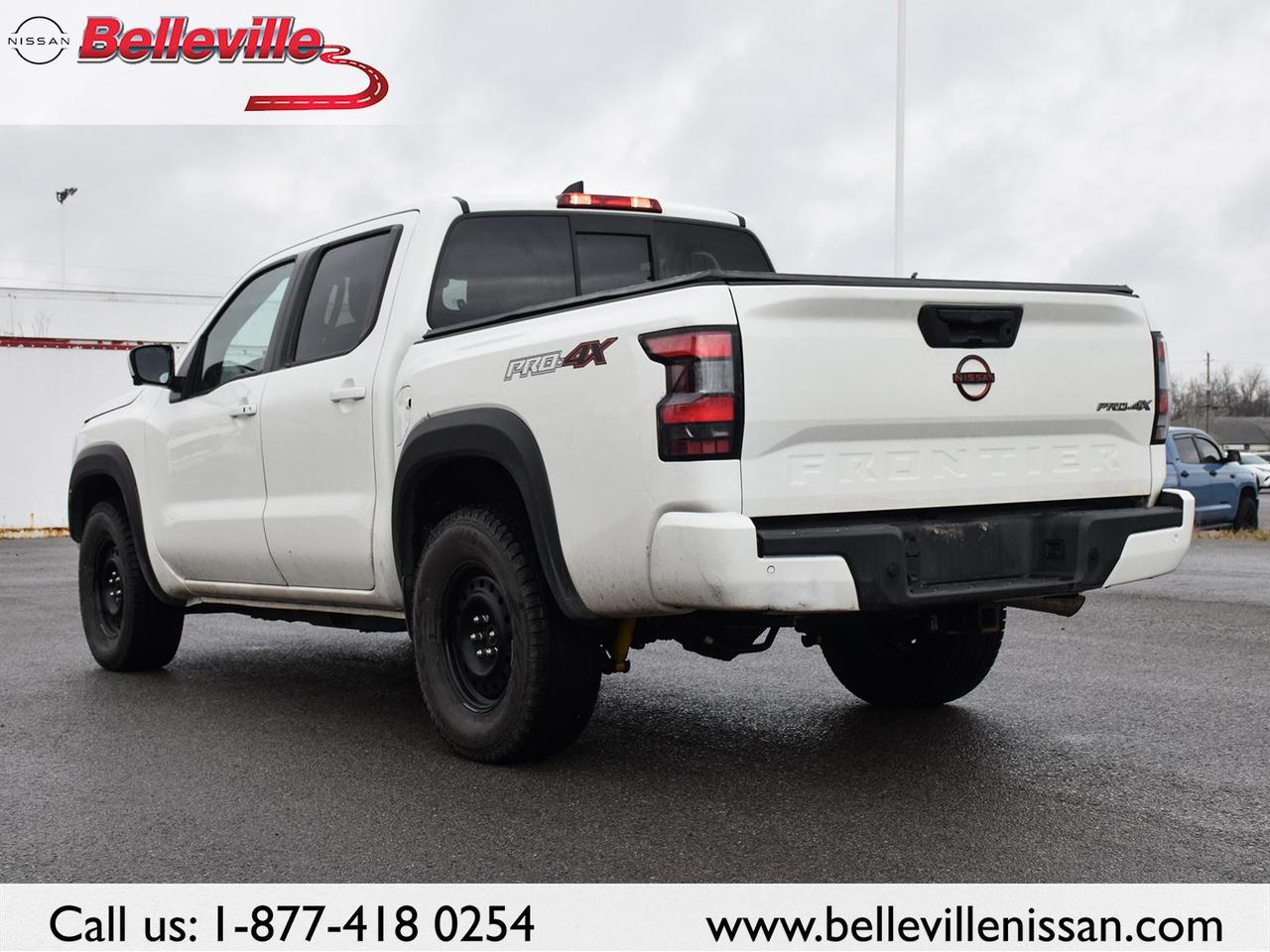 2022 Nissan Frontier Crew Cab PRO-4X- EXT WARRANTY, 2 SETS OF TIRES Photo3